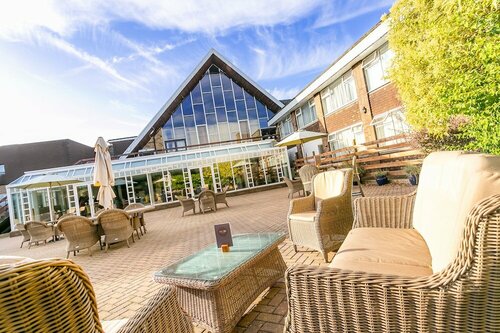 Гостиница Clarion Cedar Court Huddersfield Hotel в Хаддерсфилде