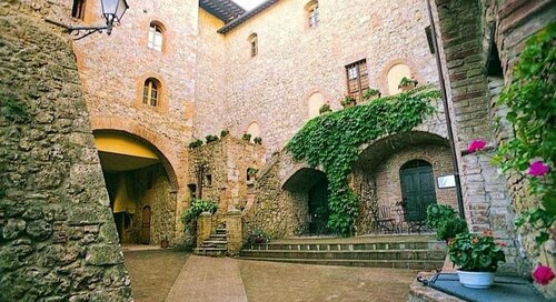 Гостиница Castel Pietraio в Монтериджони
