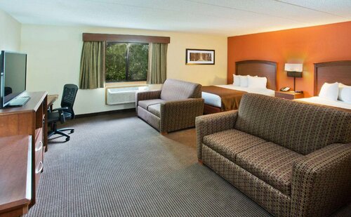 Гостиница AmericInn by Wyndham Grand Forks в Гранд-Форксе