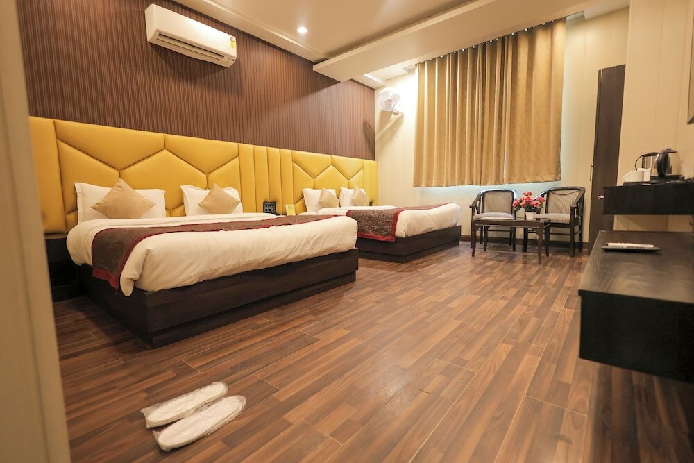 Фото Hotel Krishnam