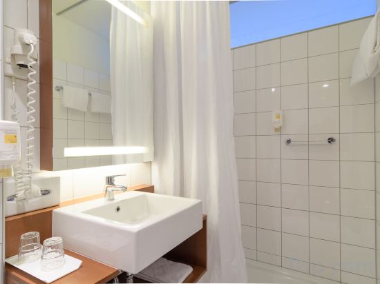 Фото Kyriad Vienna Altmannsdorf