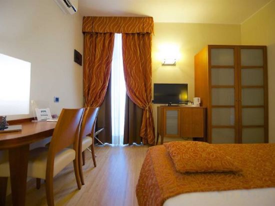 Фото Best Western Crystal Palace Hotel