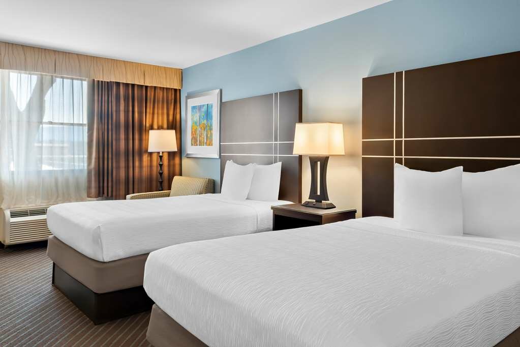 Фото Best Western Newport Inn