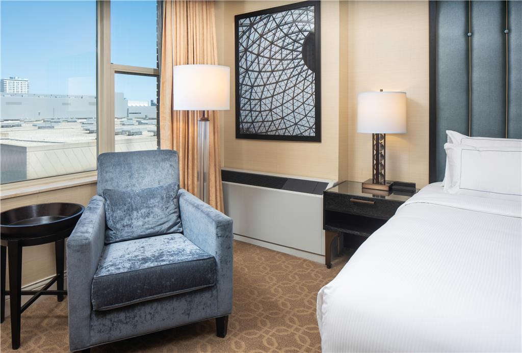 Фото Hilton Milwaukee City Center