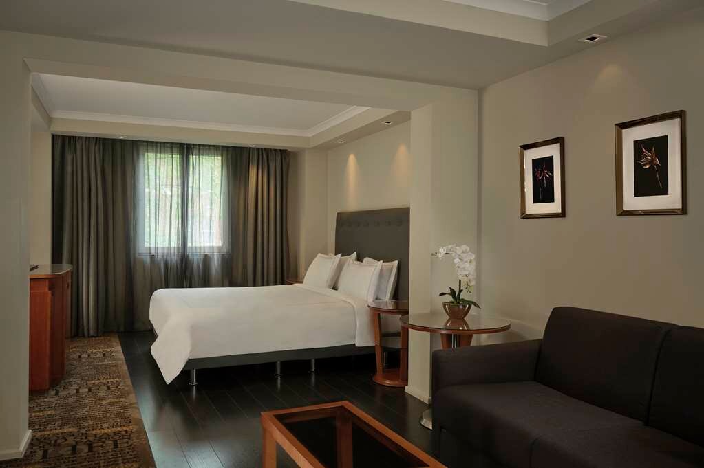 Фото Park Plaza Victoria London