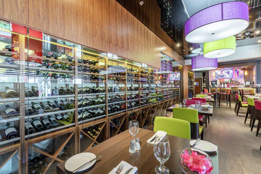 Фото DoubleTree by Hilton Quebec Resort