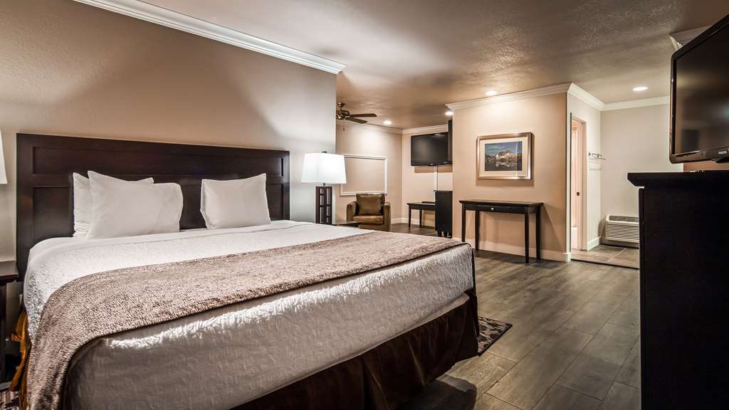 Фото Best Western Bishop Lodge
