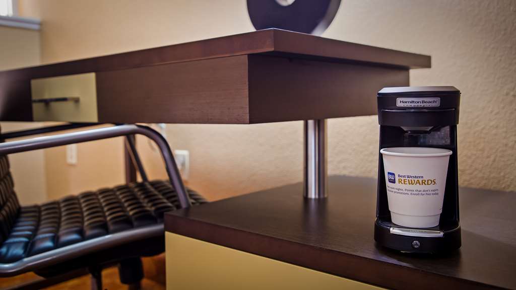 Фото Best Western Fallon Inn & Suites