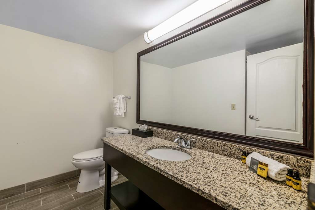 Фото Best Western Plus Brunswick Bath