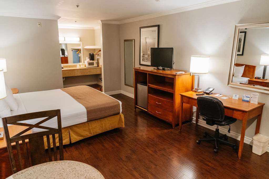 Фото Best Western Palm Garden Inn