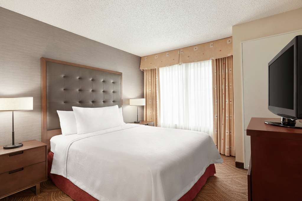 Фото Homewood Suites by Hilton Oakland Waterfront