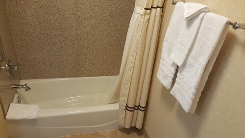 Гостиница Best Western San Dimas Hotel & Suites в Помоне