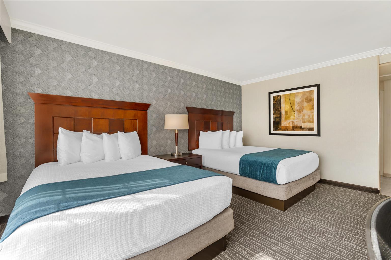 Фото Best Western Plus Carriage Inn