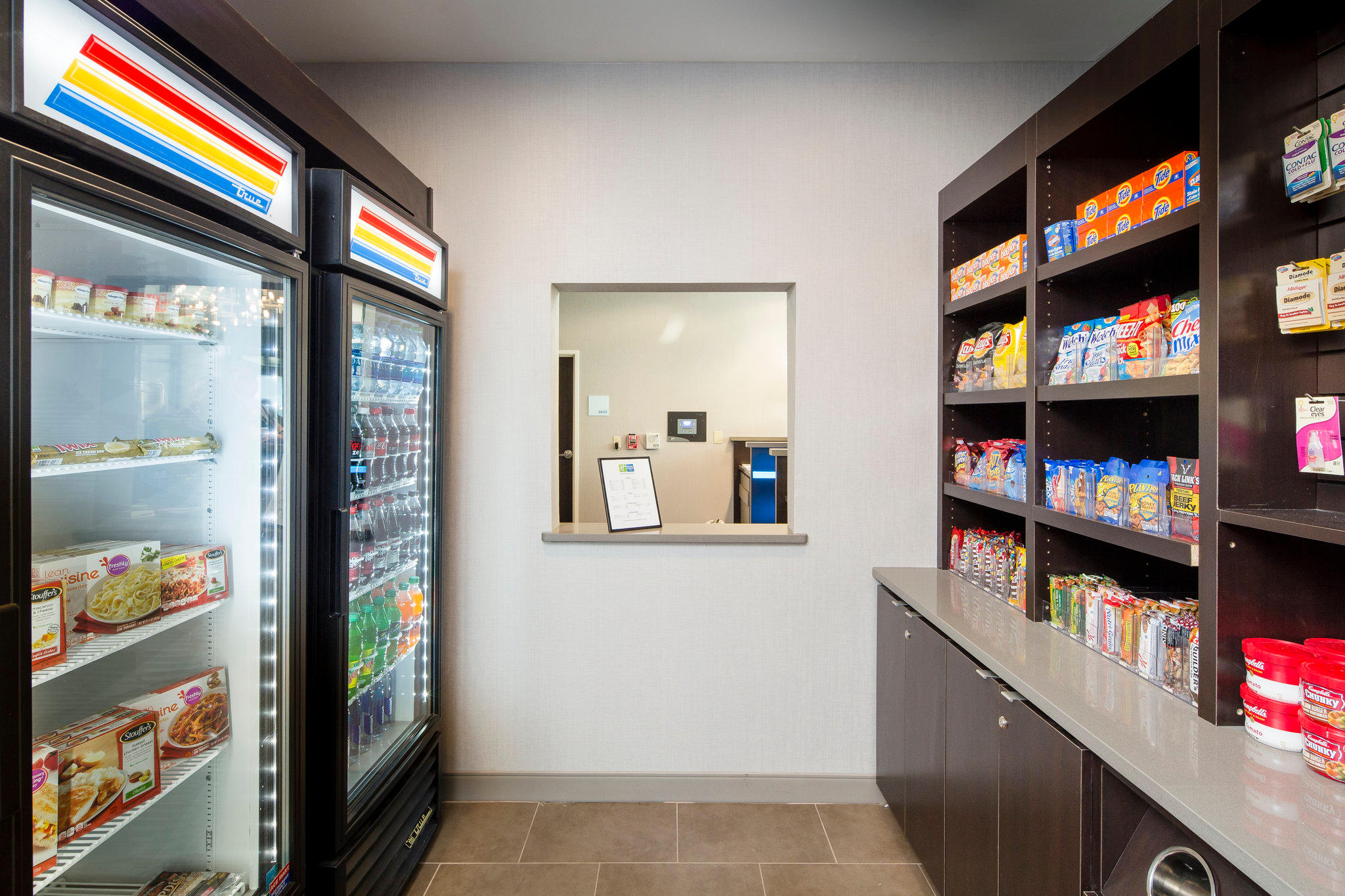 Фото Holiday Inn Express & Suites Oklahoma City Dwtn - Bricktown, an Ihg Hotel