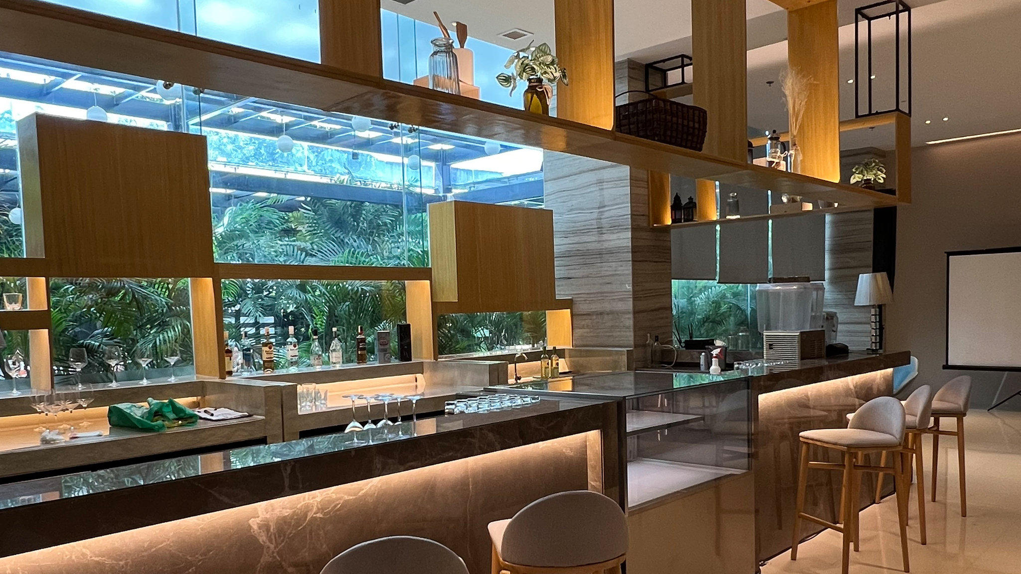 Фото Holiday Inn Express Manila Newport World Resorts