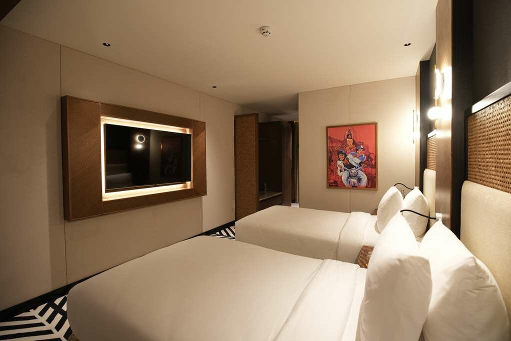 Фото Parallel Hotel