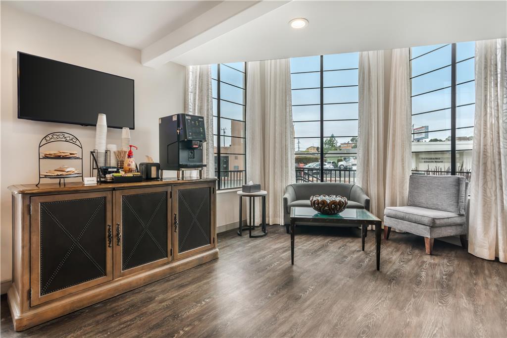 Фото Best Western Rose Garden Inn