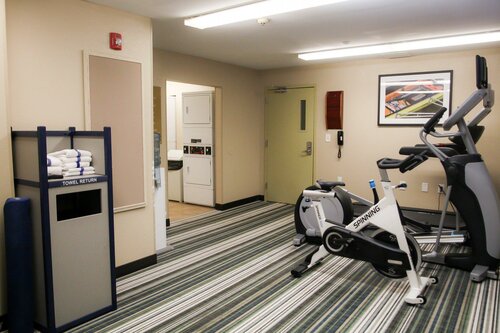 Гостиница Candlewood Suites Richmond North-Glen Allen в Глен Аллен