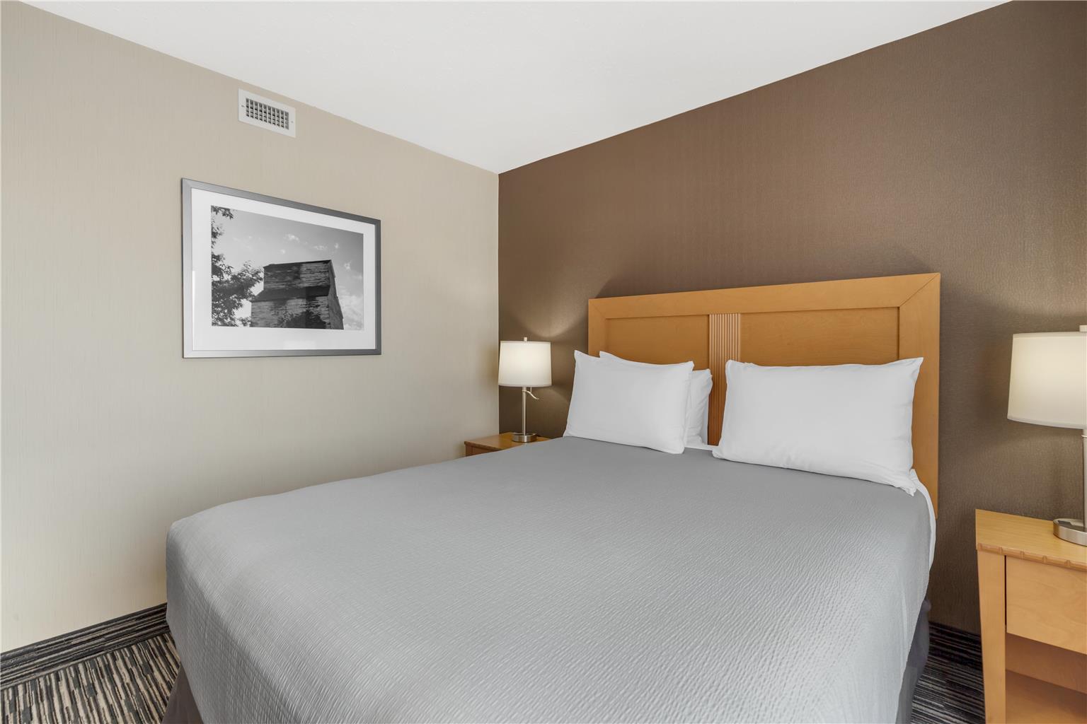 Фото Best Western Grande Prairie Hotel & Suites