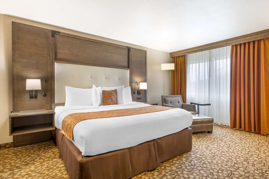 Фото Best Western Plus Mill Creek Inn