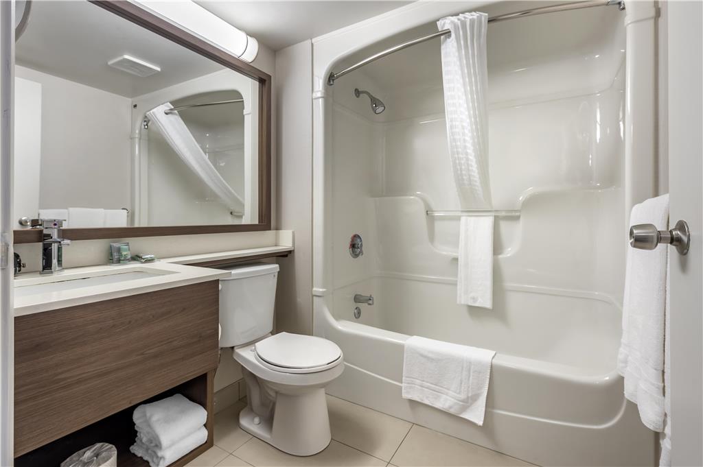 Фото Best Western Hotel Brossard