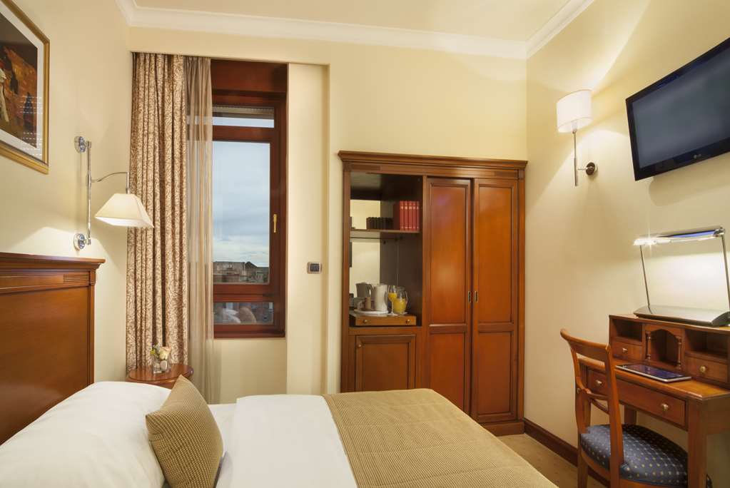 Фото Best Western Premier Hotel Astoria