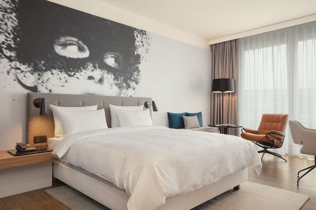Фото Radisson Blu Hotel, Cologne