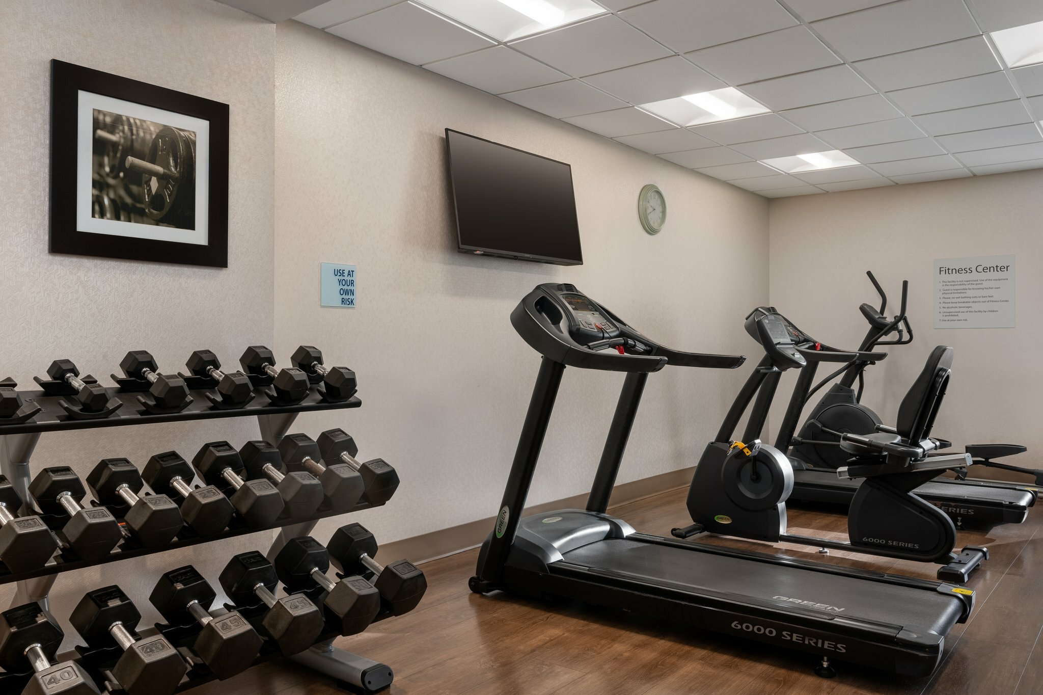 Фото Holiday Inn Express Tallahassee - I-10 E, an Ihg Hotel