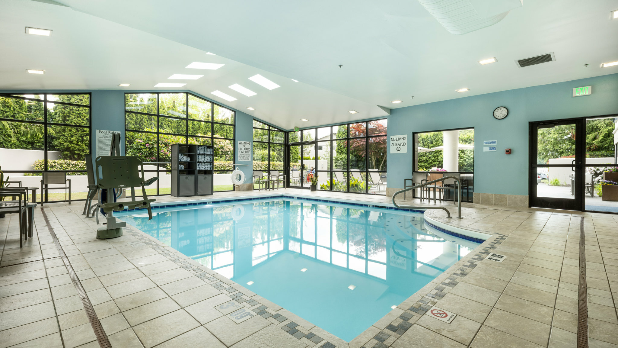 Фото Holiday Inn Express Bellingham, an Ihg Hotel