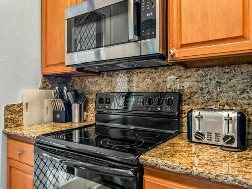Гостиница Spacious Condo with Large Lanai and Scenic Views - Exquisite Oasis в Уэйлее