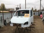 Razborka Gazeley U Petrovicha (Vladimira Nevskogo Street, 23Д), car disassembly