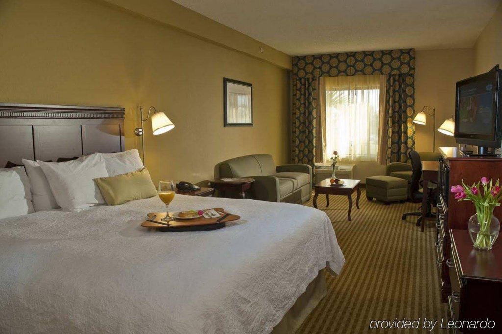 Фото Hampton Inn Palm Beach Gardens