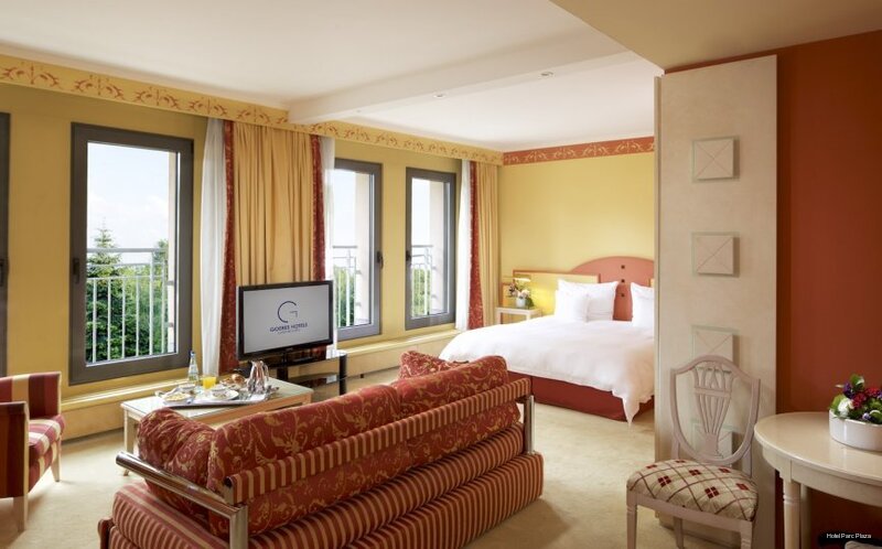 Фото Hotel Parc Plaza