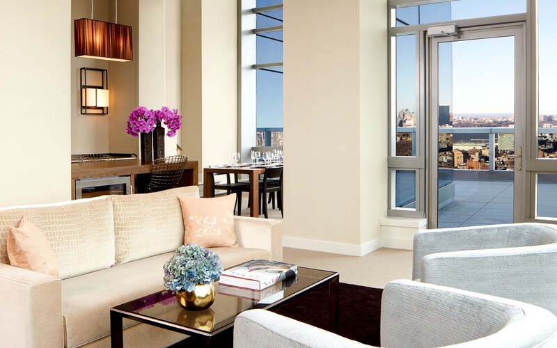 Фото The Dominick