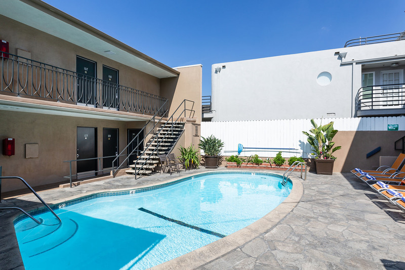 Фото Sea View Inn at the Beach