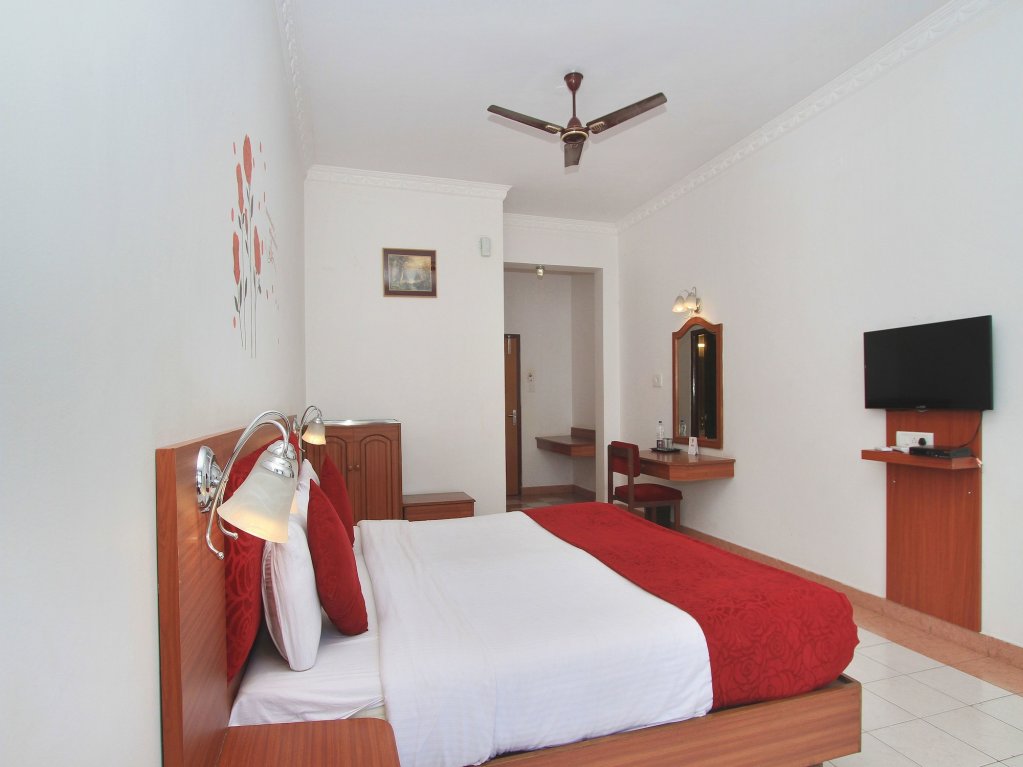 Фото Oyo 10632 Hotel Brigade Royal