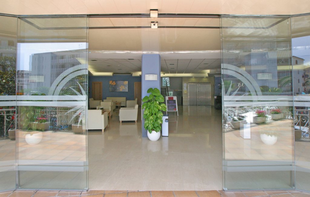 Фото Esplai Hotel