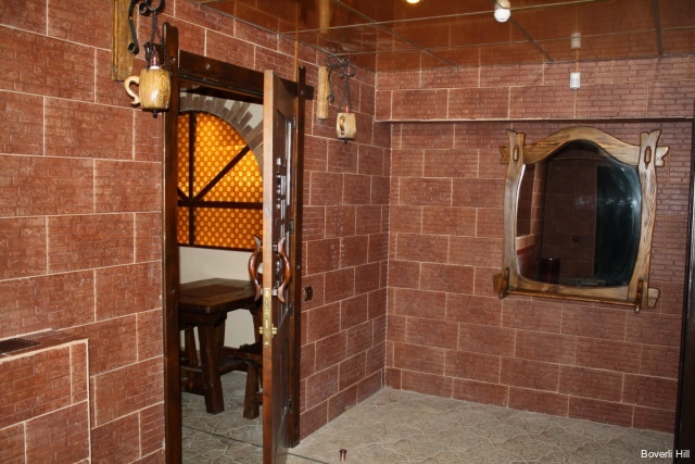 Фото Boverli Hill