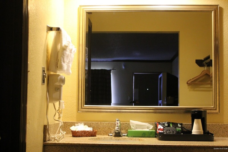 Фото Quarters Inn & Suites