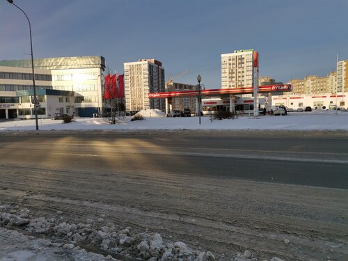 Gas station Lukoil, Khanty‑Mansiysk, photo