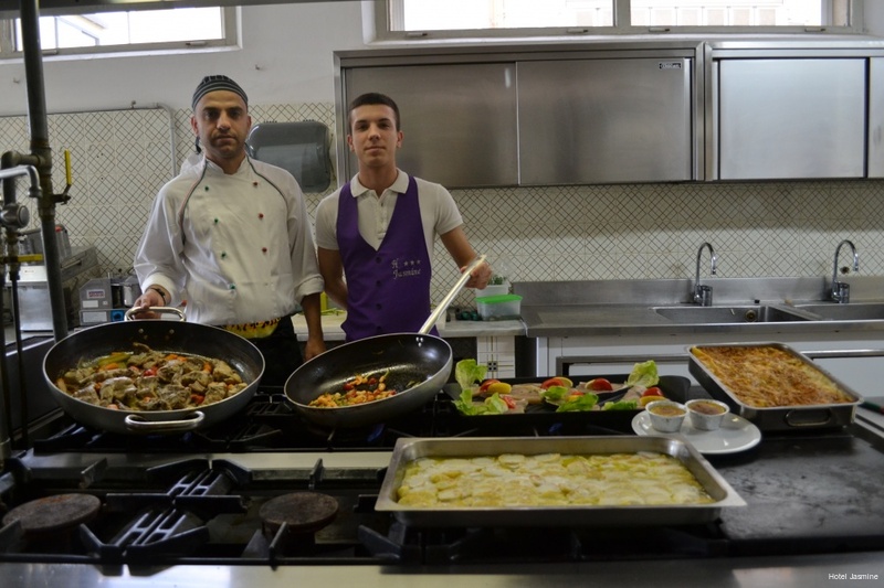 Фото Hotel Jasmine