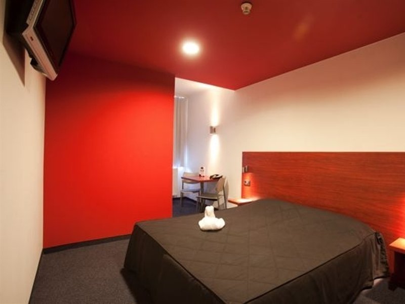 Фото Century Hotel Antwerpen