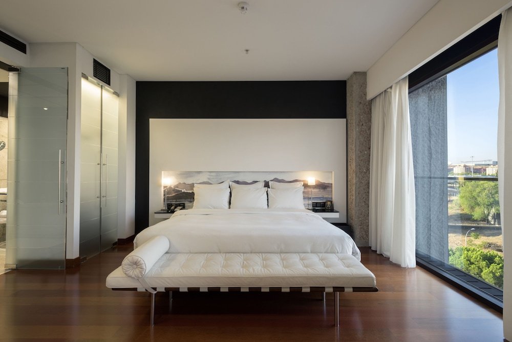 Фото Hilton Madrid Airport