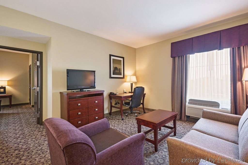 Фото La Quinta Inn & Suites by Wyndham Fort Worth Ne Mall