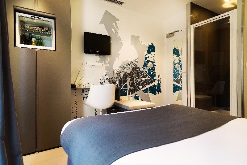 Фото Hotel Arc de Triomphe Etoile