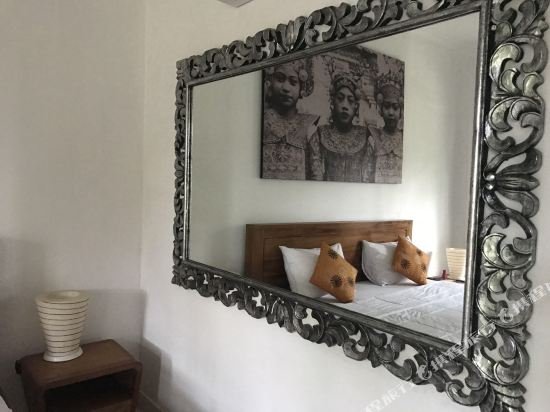 Фото Ubud Room's B&b