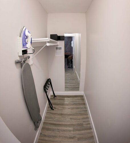 Гостиница Metropolitan Inn & Suites в Лос-Анджелесе