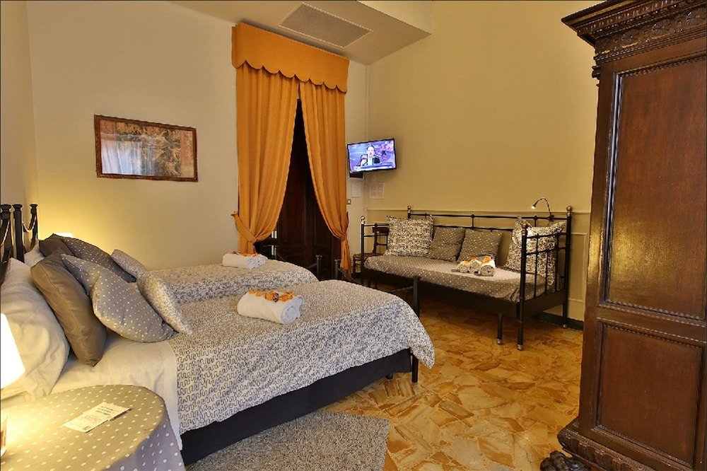 Фото Alibrandi Palace