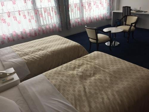 Фото Lakeside Hot Spring Hotel Kunibiki