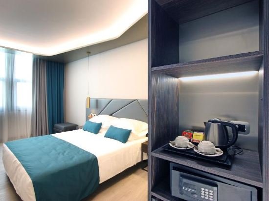 Фото The Hive Hotel